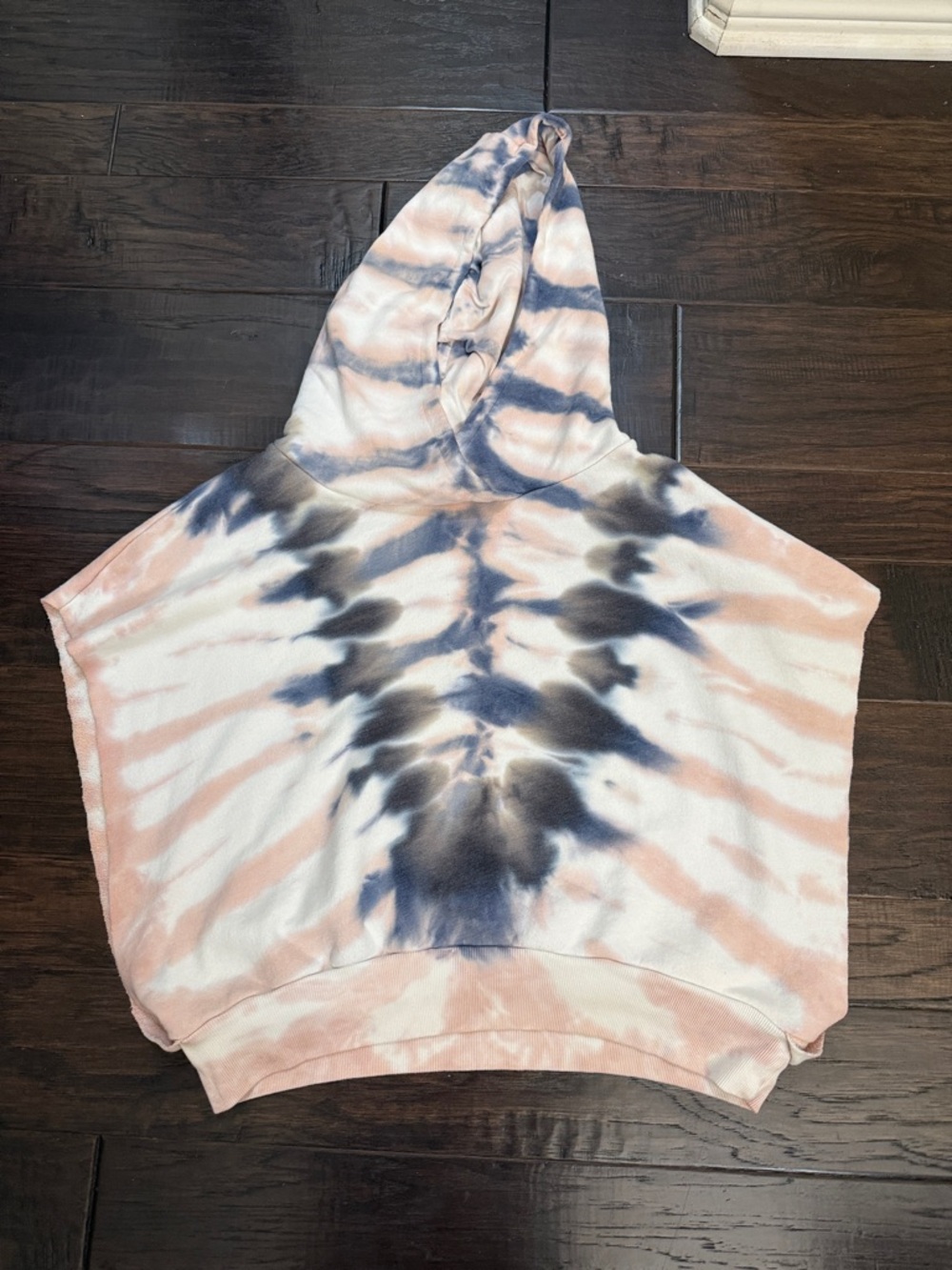 Hoodie Top Young Fabulous & Broke Peach and Navy Tie-Dye